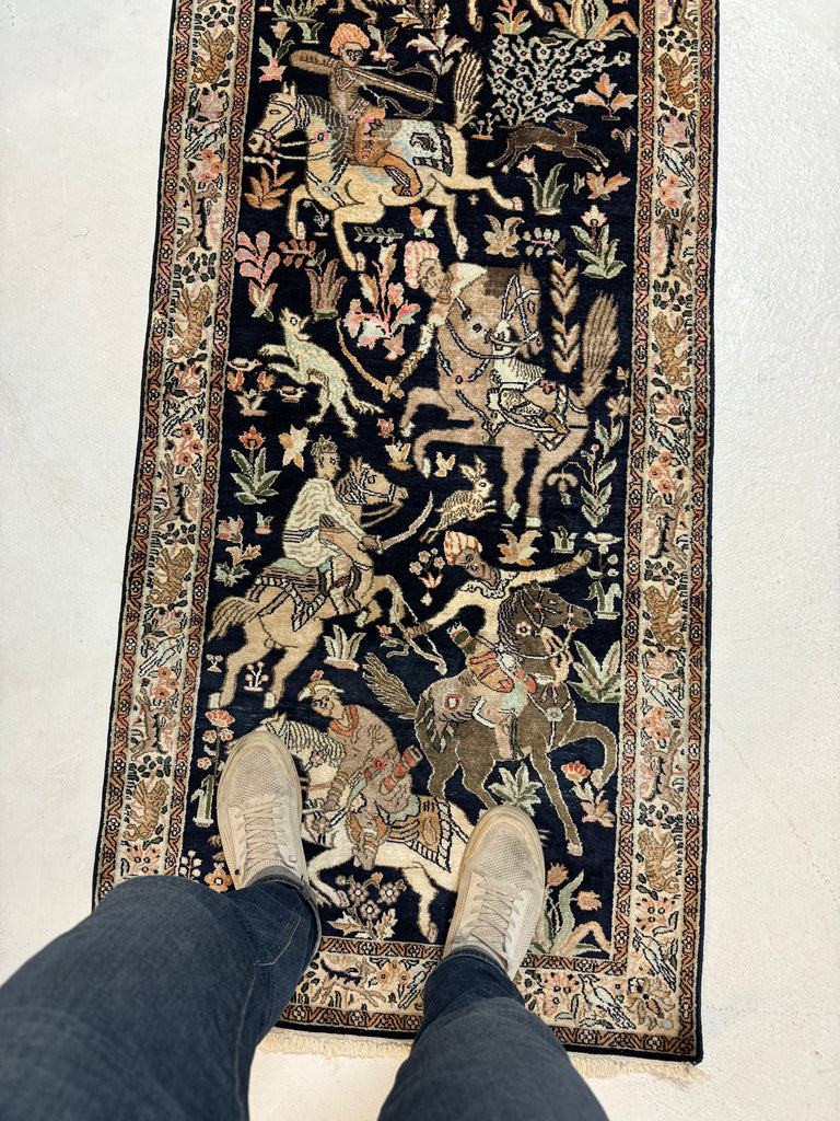 KASHMIR SILK Royal Hunting Scene Mint Condition Vintage Runner | Lovely Scenic Gem | ~ 2.6 x 10