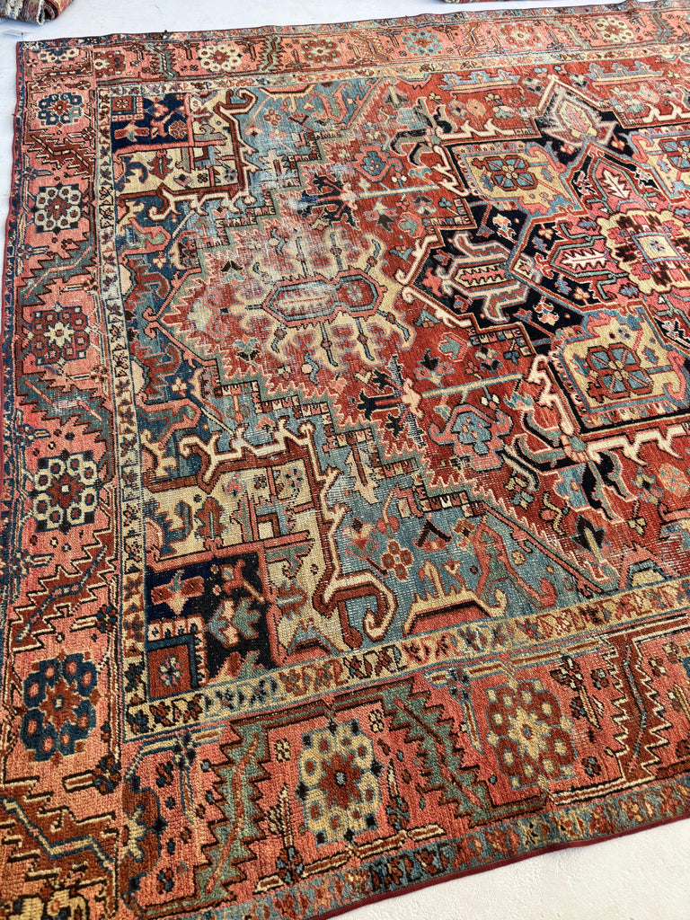 SENSATIONAL Antique Heriz in Rare Coral Pink Border with Water Blue Corners | 9.9 x 12.6