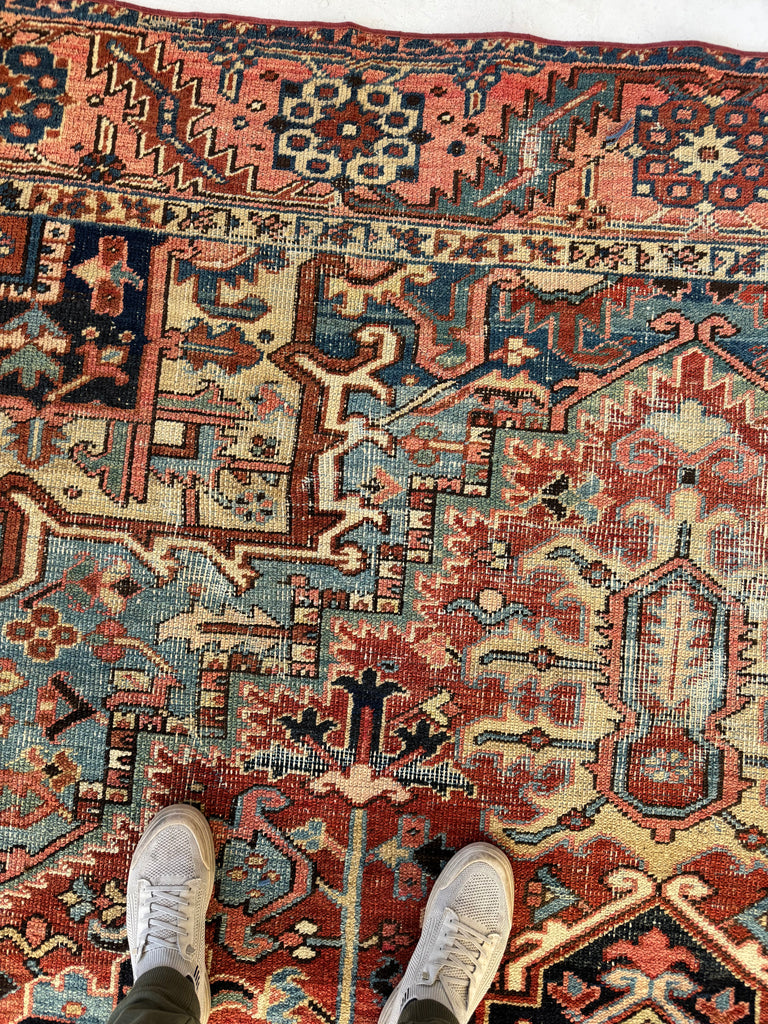 SENSATIONAL Antique Heriz in Rare Coral Pink Border with Water Blue Corners | 9.9 x 12.6