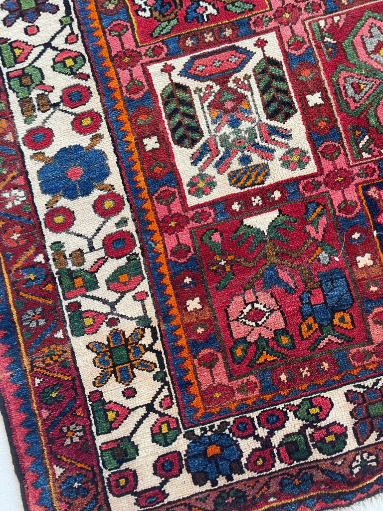 CHEERFUL Semi-Antique Persian Bakhtiari with Iconic Garden Design | Wonderful Colors | 7.2 x 10.7