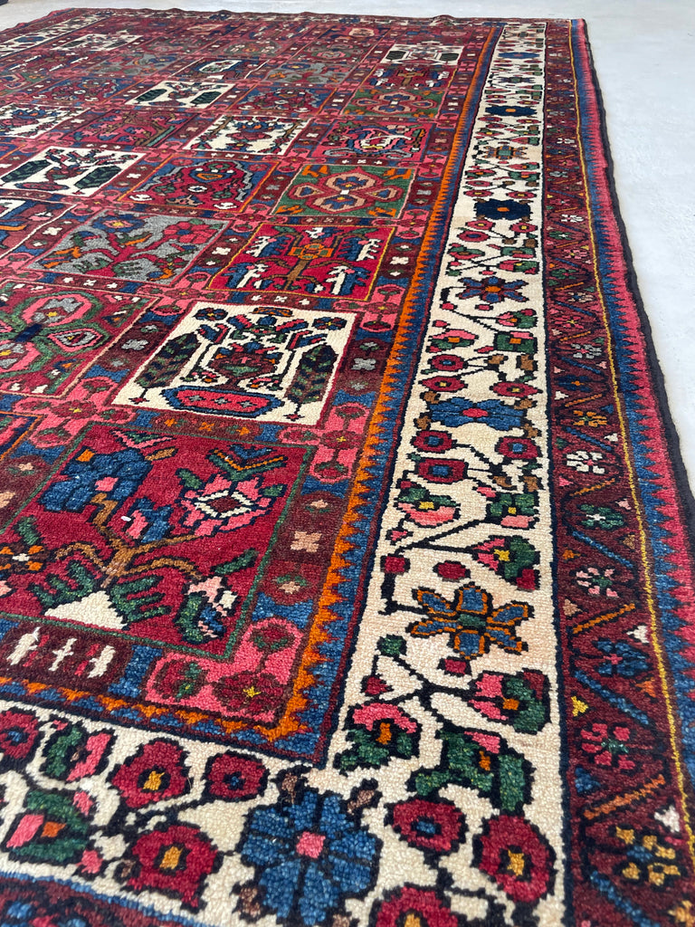 CHEERFUL Semi-Antique Persian Bakhtiari with Iconic Garden Design | Wonderful Colors | 7.2 x 10.7