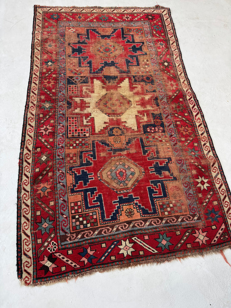 DISTINCT Antique Caucasian Leshgi Star Kuba/Dagastan Region | Aged to Perfection | ~ 3 x 4