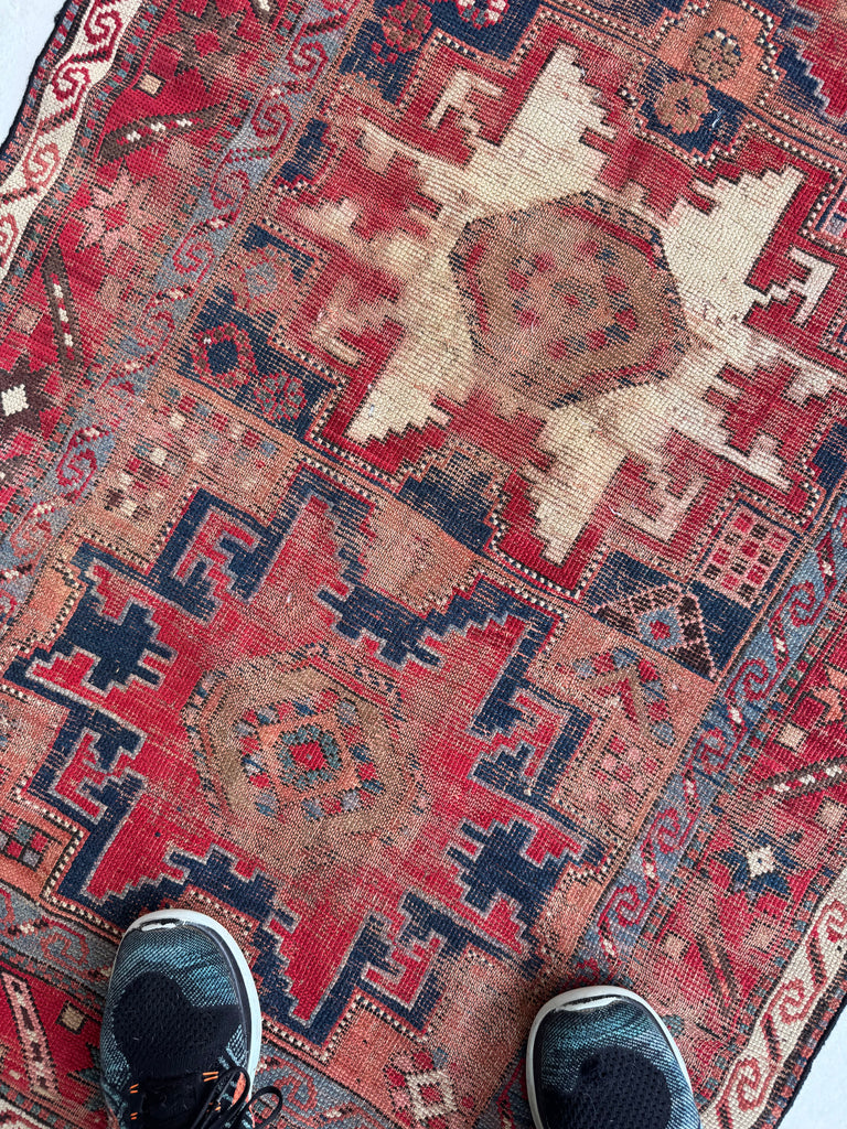 DISTINCT Antique Caucasian Leshgi Star Kuba/Dagastan Region | Aged to Perfection | ~ 3 x 4