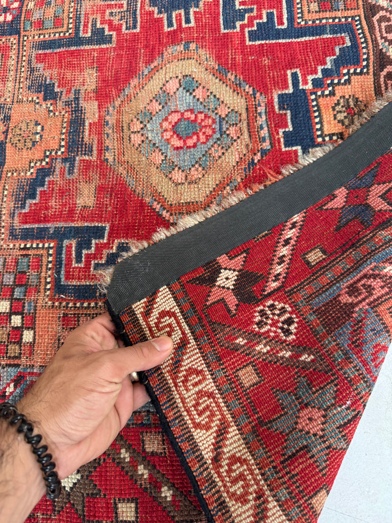 DISTINCT Antique Caucasian Leshgi Star Kuba/Dagastan Region | Aged to Perfection | ~ 3 x 4