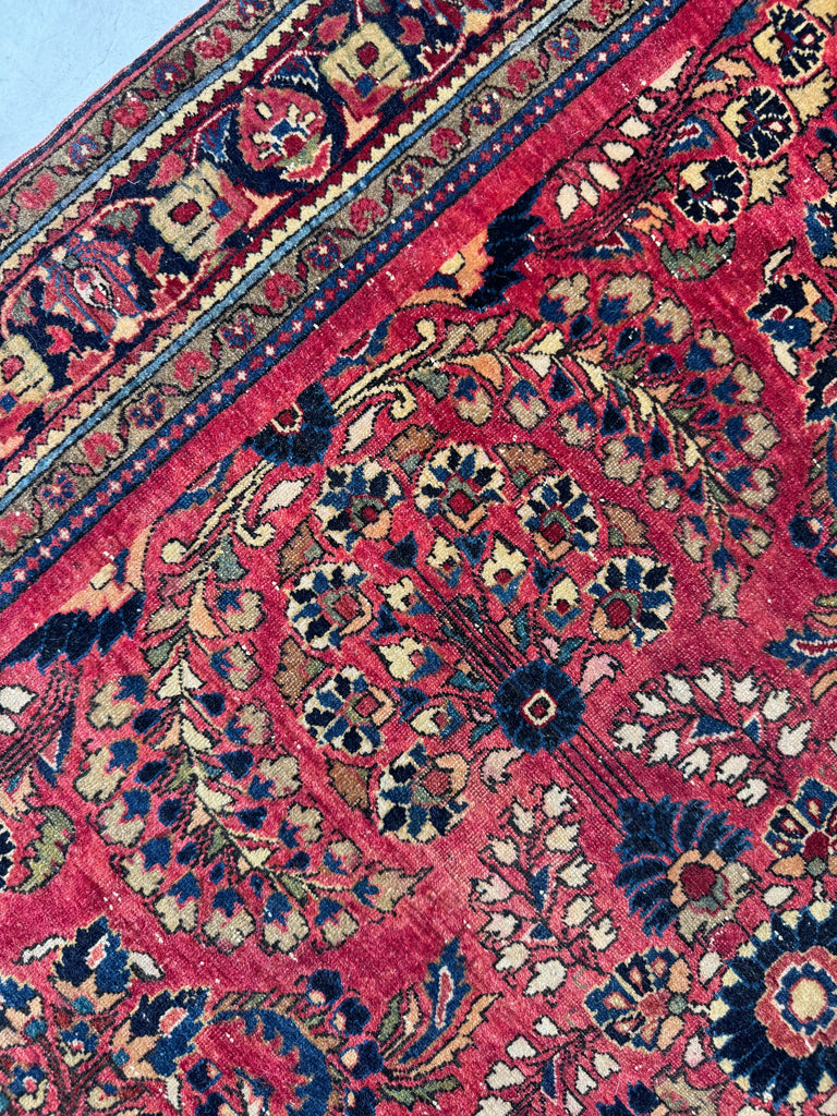 CLASSIC Floral Sprays with Movement & Harmony | Antique Sarouk in Original Dyes | 4.2 x 6.4