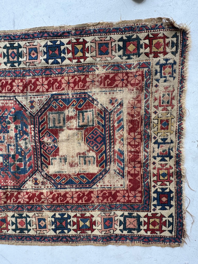 DISTRESSED to Perfection Sweet Caucasia Throw Rug | Lovely Character and Detailed Border | 3.3 x 5