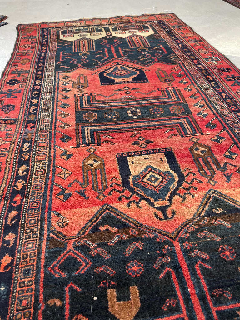 LOVELY Vintage Persian Tribal Navahand | Mint Condition | Moody, Funky & Juicy Rug | 4.1 x 8.4
