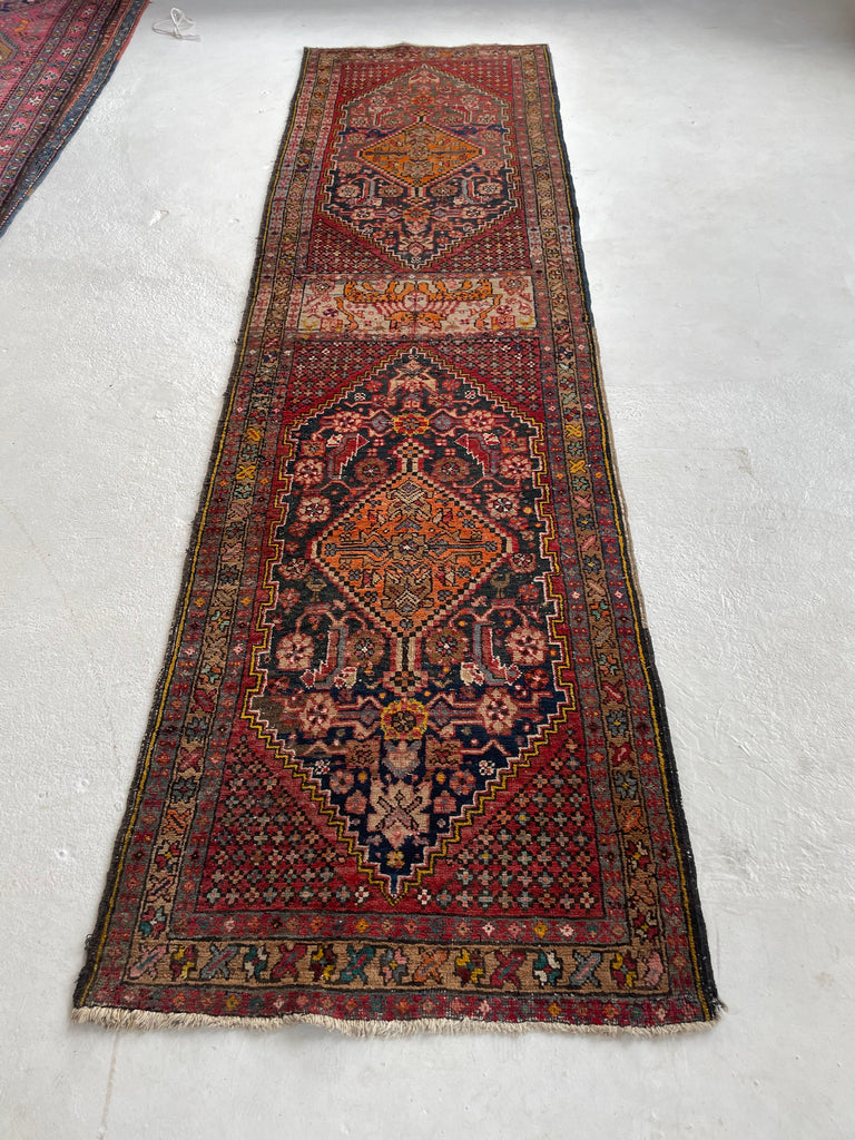 KISSING LIONS / LEOPARDS 😘  Rare & Decorative Antique Runner with Duel Feline Subjects [Wedding Rug?] | 2.11 x 10.6