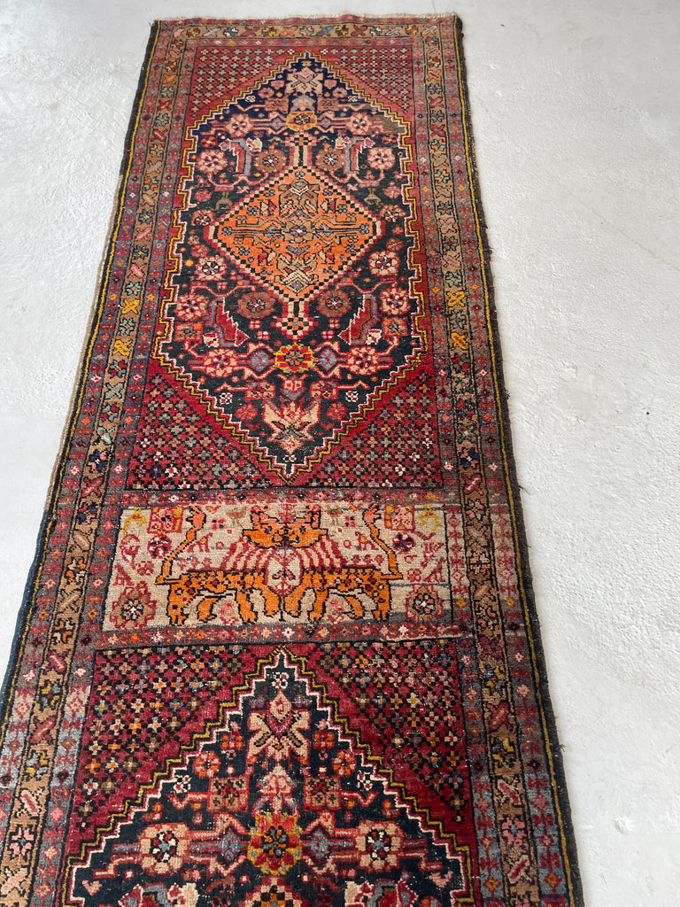 KISSING LIONS / LEOPARDS 😘  Rare & Decorative Antique Runner with Duel Feline Subjects [Wedding Rug?] | 2.11 x 10.6