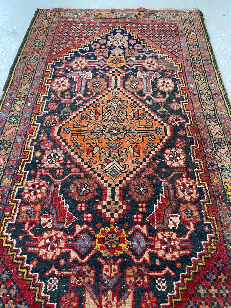 KISSING LIONS / LEOPARDS 😘  Rare & Decorative Antique Runner with Duel Feline Subjects [Wedding Rug?] | 2.11 x 10.6