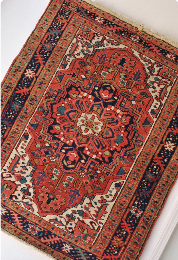 3.6 x 4.3 | Northwest Antique Heriz Mat / Throw rug | Rare Size for this village!