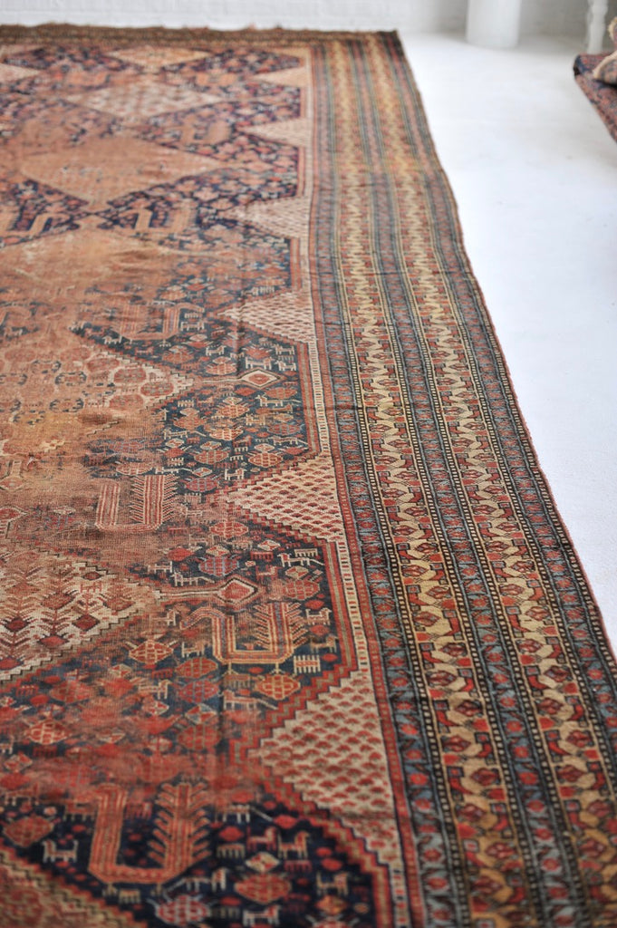 NEVER AGAIN SIZE Antique Runner Kelleh Southwest BEAUTY | Nomadic Animals, Pure Wool GEM with Navy, Camel, More | 6.9 x 19.4