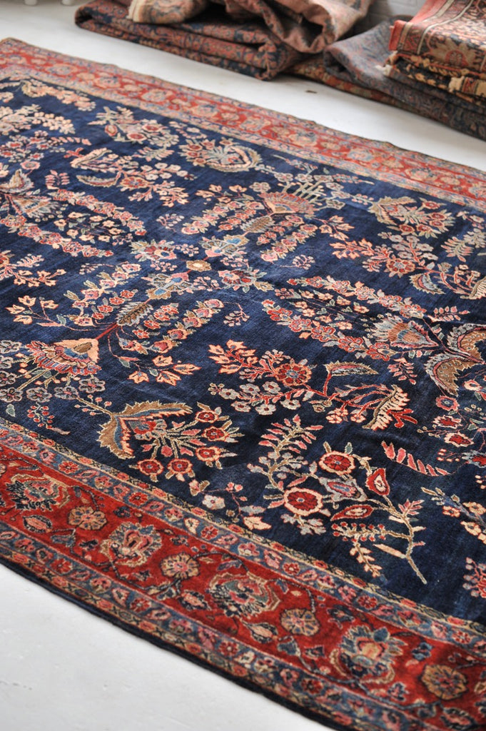 MOODY RALPH LAUREN Vibe Antique Sarouk | Botanical Velvety Wool with Deep Navy & Rich Red | 9.3 x 12.2