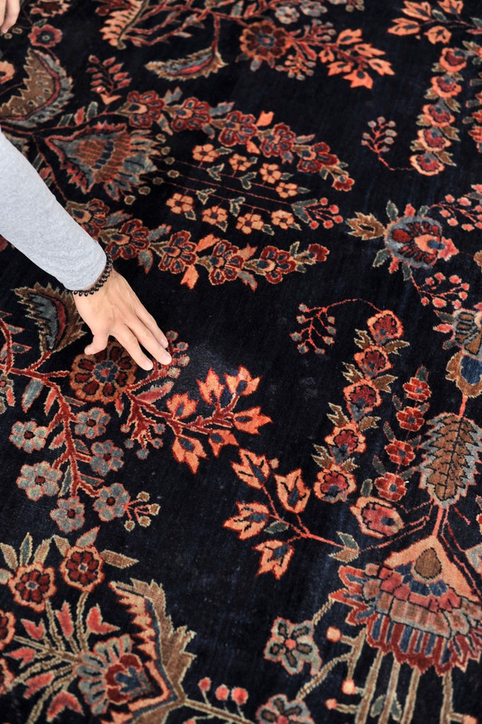 MOODY RALPH LAUREN Vibe Antique Sarouk | Botanical Velvety Wool with Deep Navy & Rich Red | 9.3 x 12.2