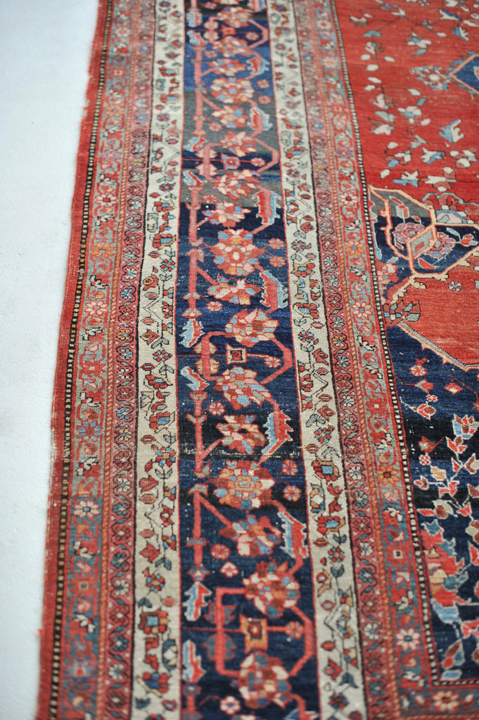 HIGH-END Antique  with Gorgeous Medallion and Variations of Strawberry Field | 9.2 x 12.2