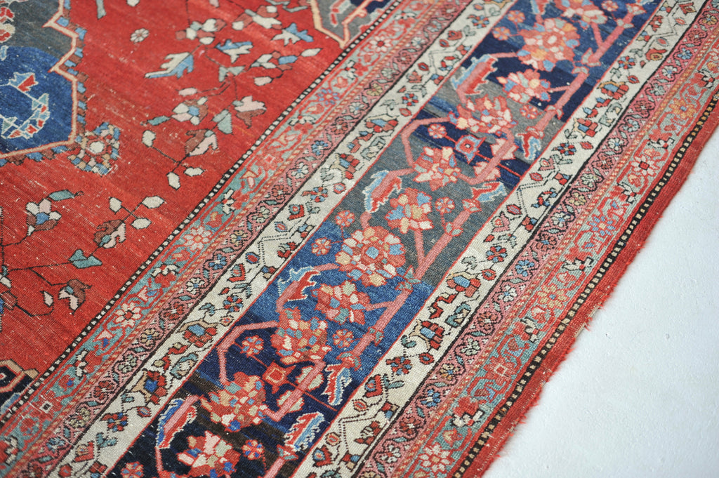 HIGH-END Antique  with Gorgeous Medallion and Variations of Strawberry Field | 9.2 x 12.2