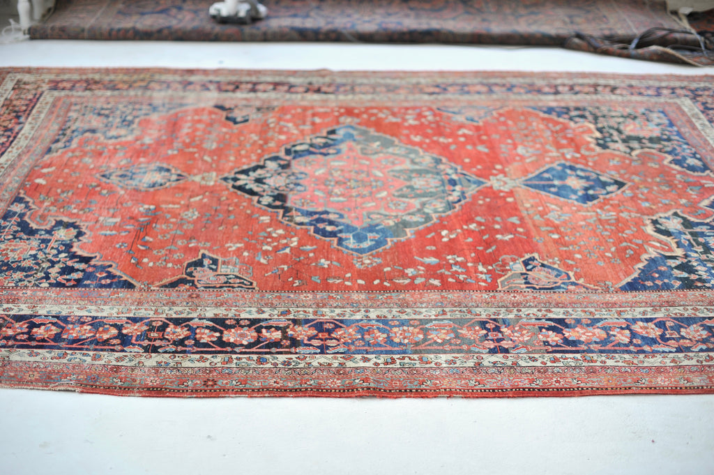HIGH-END Antique  with Gorgeous Medallion and Variations of Strawberry Field | 9.2 x 12.2