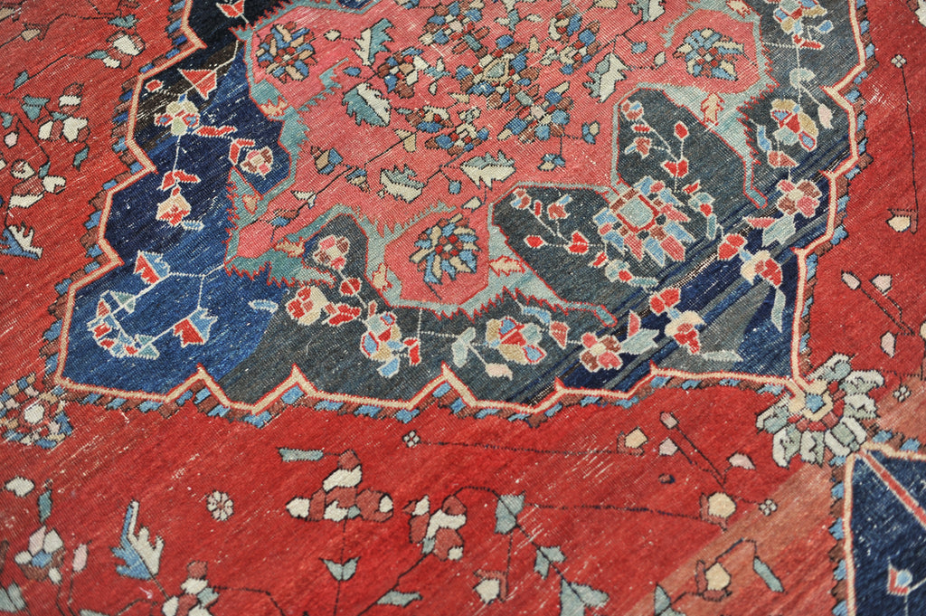 HIGH-END Antique  with Gorgeous Medallion and Variations of Strawberry Field | 9.2 x 12.2
