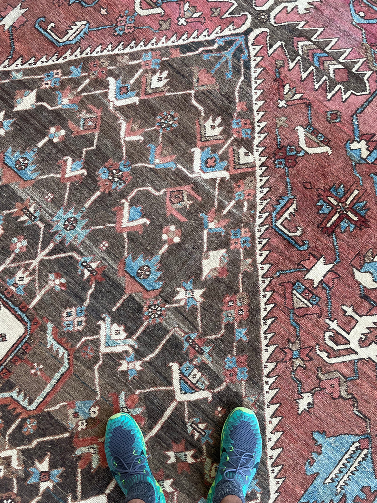 SOLD | MINT CONDITION PALACE SIZE Antique Persian Serapi-Heriz | All-Encompassing Beauty | Rust, Walnut, Midnight Blue, Salmon-Rose, Denim | 11.3 x 15.5