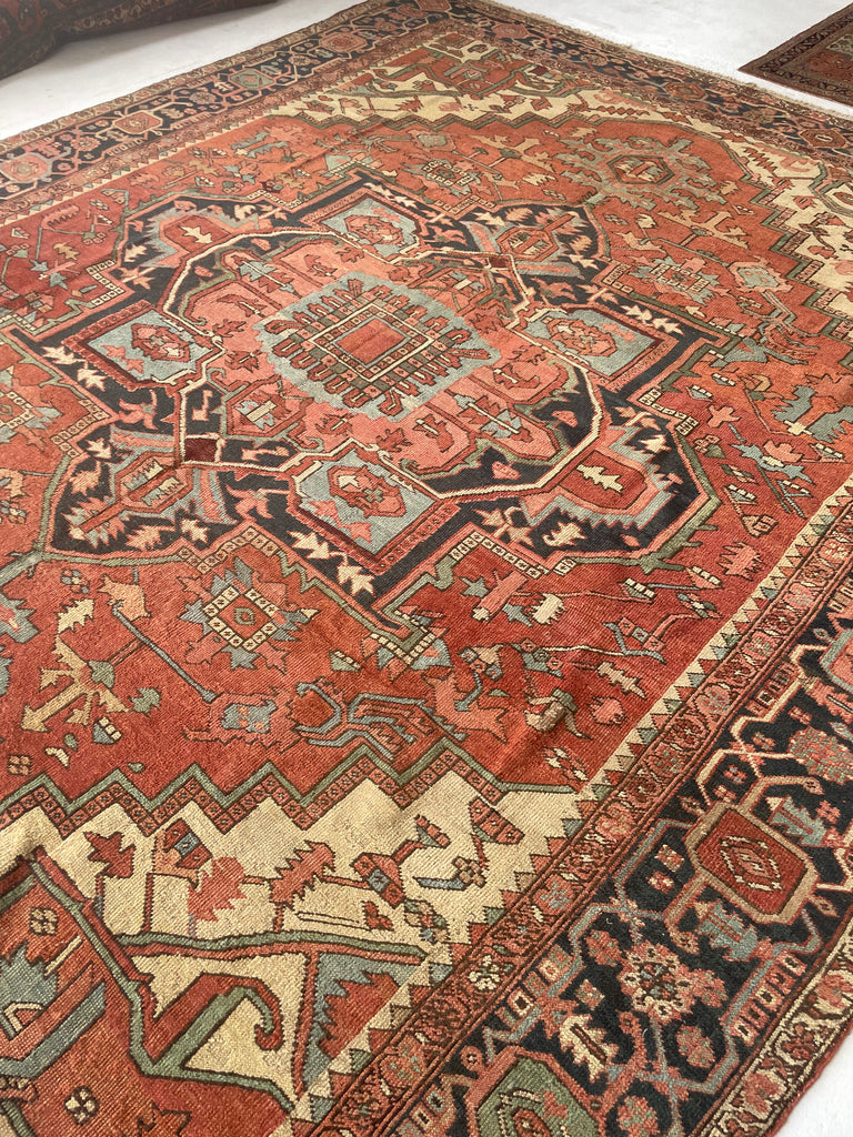 MINT CONDITION GORGEOUS Terracotta Ground with RARE Grassy Green & Ice Blue Antique Serapi-Heriz | 10.6 x 12.8