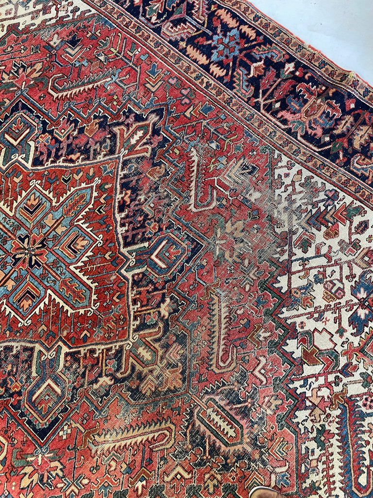 Large Heriz Antique Rug  | Powerful Medallion & Geometric Design | 9.4 x 13.4