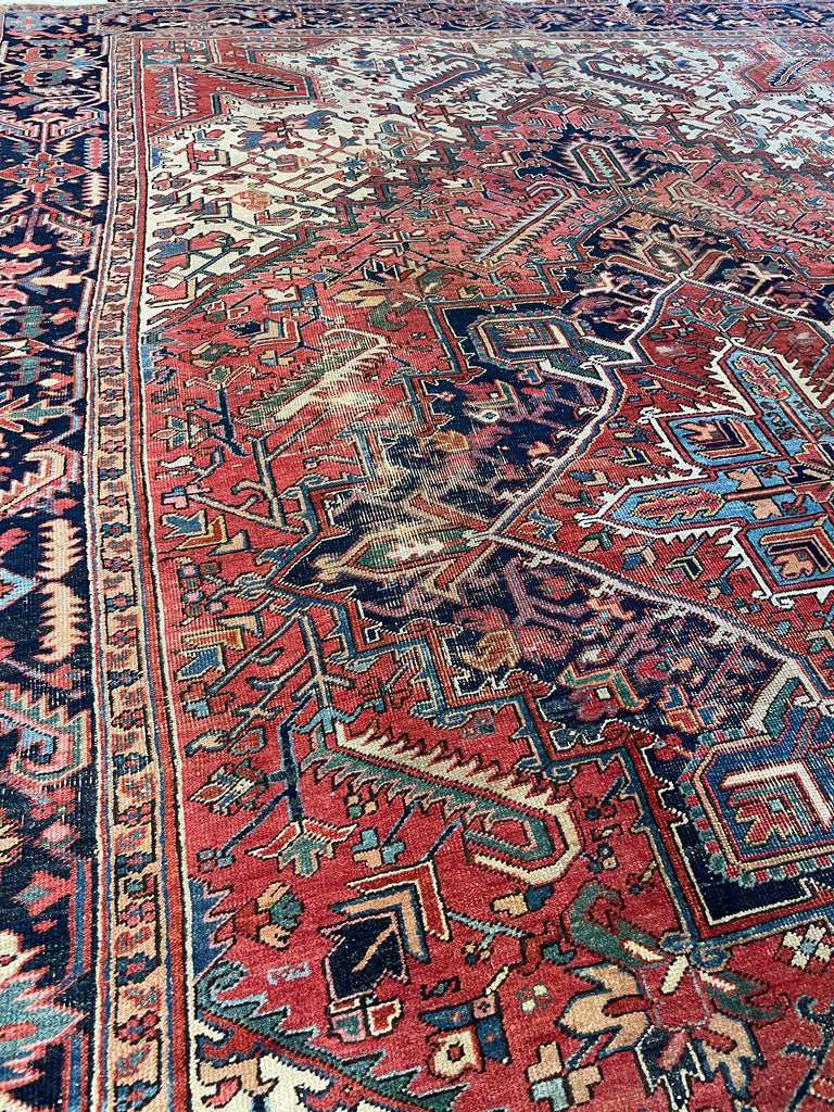 Large Heriz Antique Rug  | Powerful Medallion & Geometric Design | 9.4 x 13.4