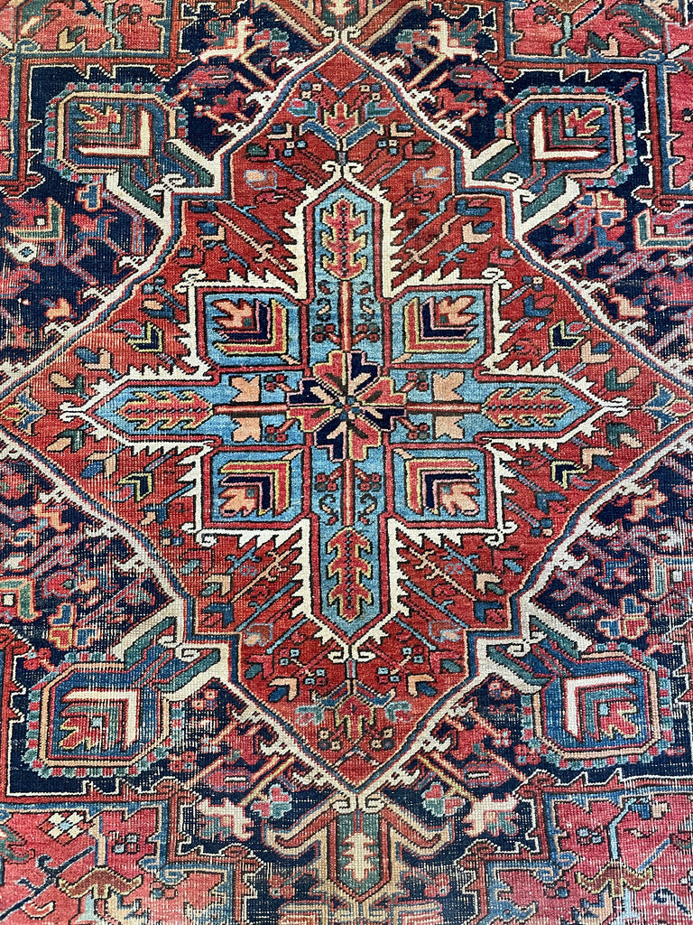 Large Heriz Antique Rug  | Powerful Medallion & Geometric Design | 9.4 x 13.4