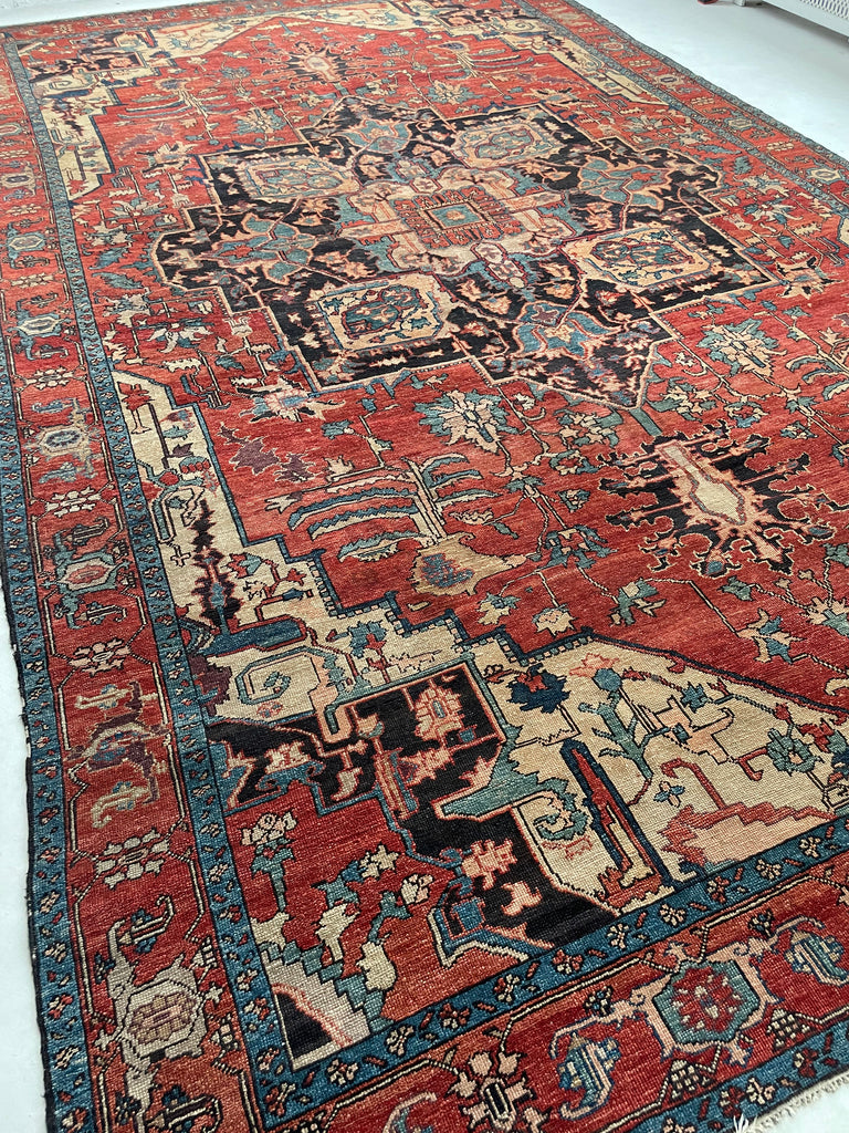 SOLD | ENORMOUS Palace Size Vintage Serapi Design | Decorative Rust, Aubergine Plum, Caramel, Apricot | 9.10 x 16.7