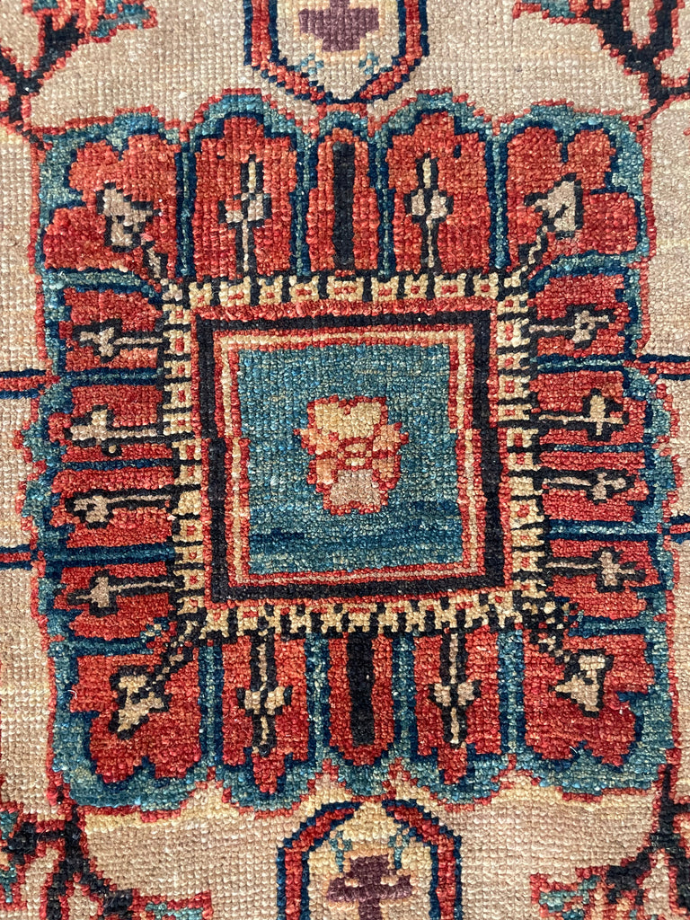 SOLD | ENORMOUS Palace Size Vintage Serapi Design | Decorative Rust, Aubergine Plum, Caramel, Apricot | 9.10 x 16.7
