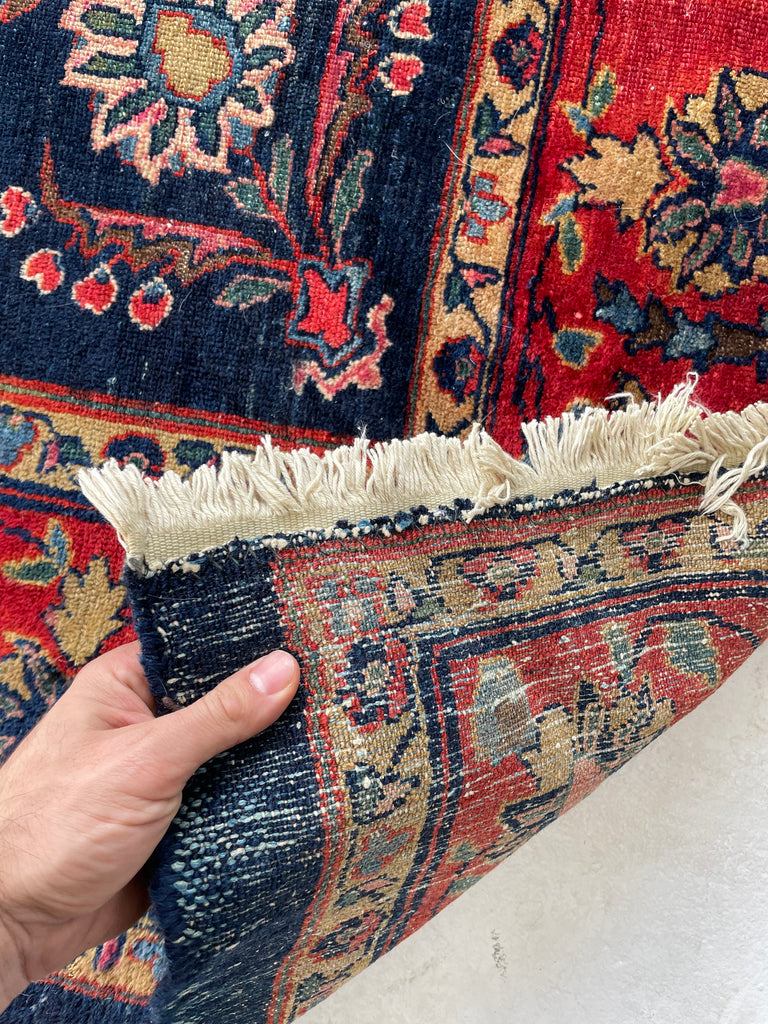 MOODY Antique Lilihan Persian Rug | Open Dancing Vines | 7.9 x 10.2