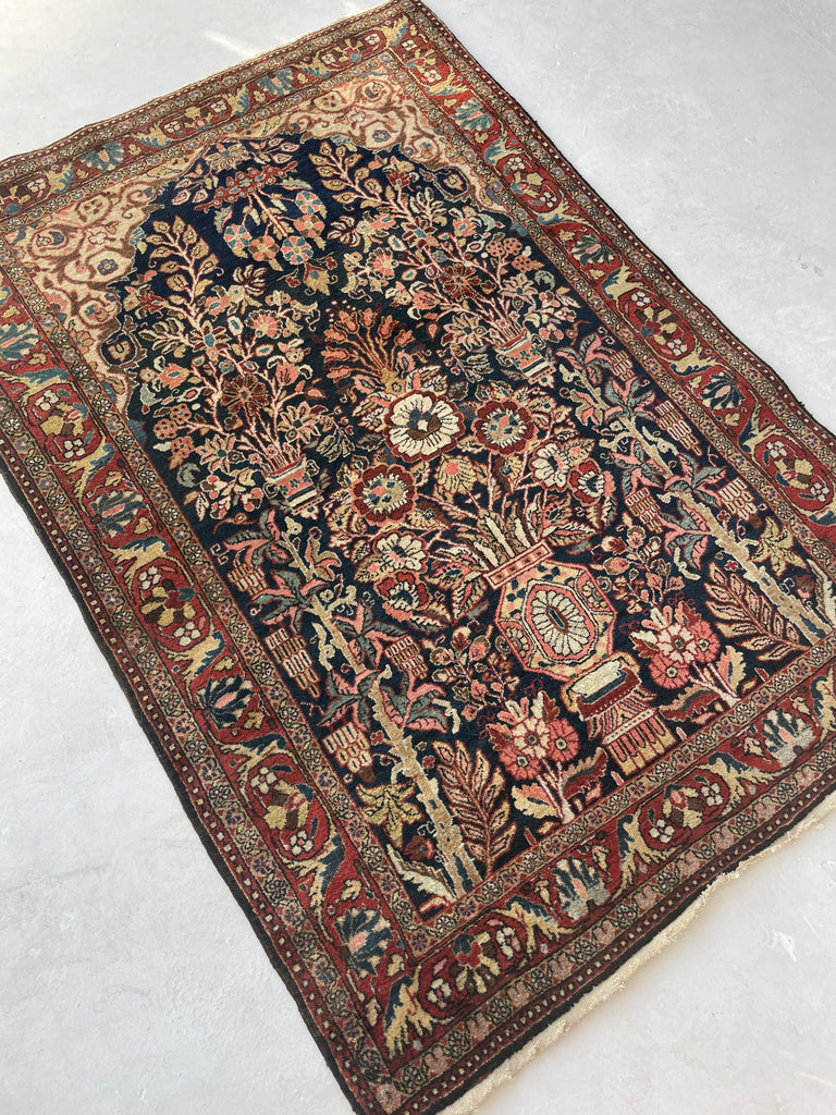 FLOWER OF LIFE | Royal Vintage Joshegan Sarouk Rug | 3.6 x 5
