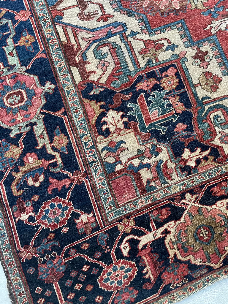 RARE EUROPEAN SIZE | Turn-of-the-Century Old DISTINCT Antique Serapi | 9.3 x 15