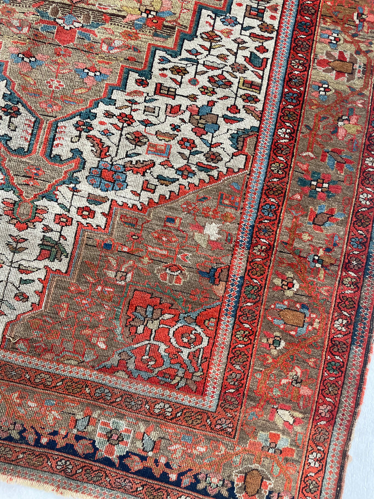 SEDONA Antique Ferahan Sarouk Rug | Soft Earthy Hues with Warm and Cool Hues | 4.3 x 6.7