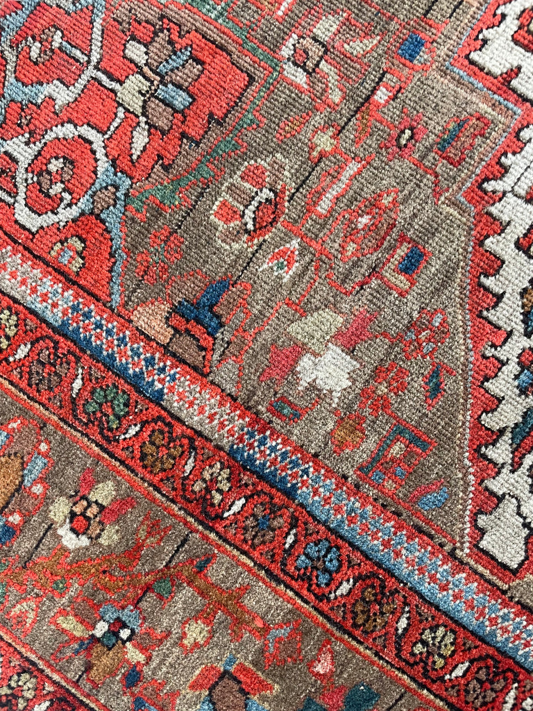 SEDONA Antique Ferahan Sarouk Rug | Soft Earthy Hues with Warm and Cool Hues | 4.3 x 6.7