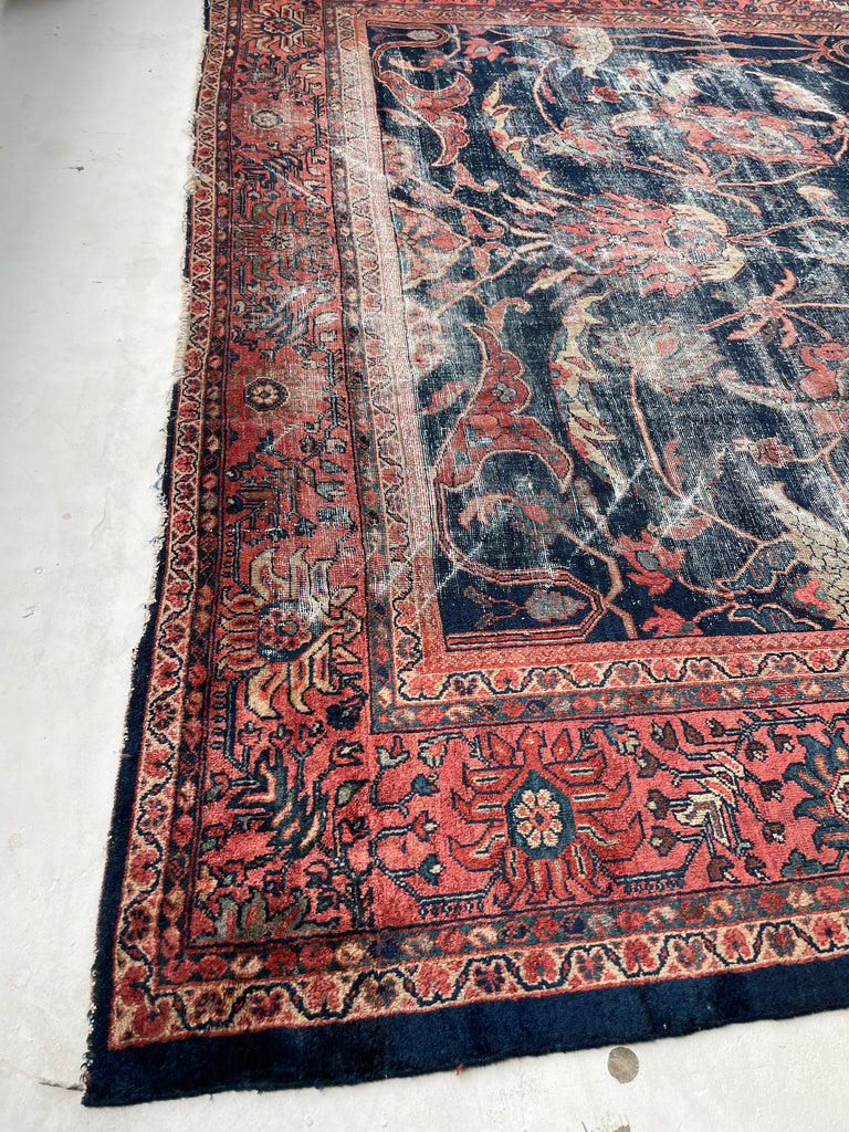 GORGEOUS Distressed Arabesque Antique Persian Mahal | Large Spirling Root & Vine Motif | 10.4 x 14
