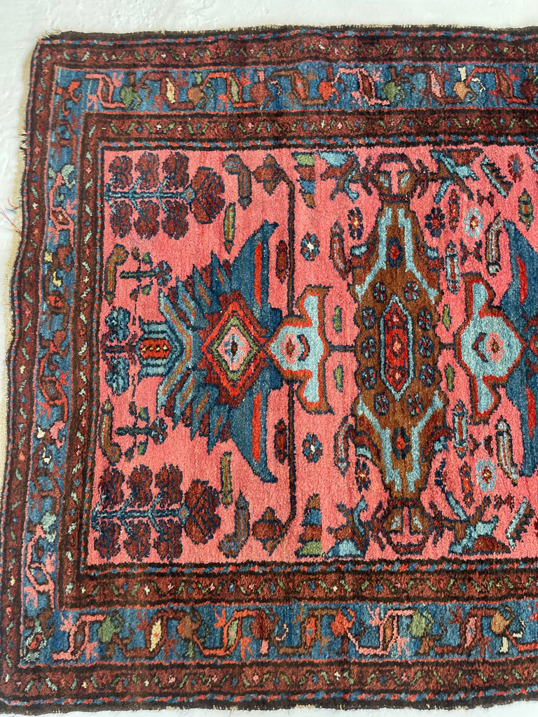 SOLD | GORGEOUS Bubble Gum - Salmon Pink with Ice Blue & Olive Green, Browns, Etc | ~ 4 x 6.6