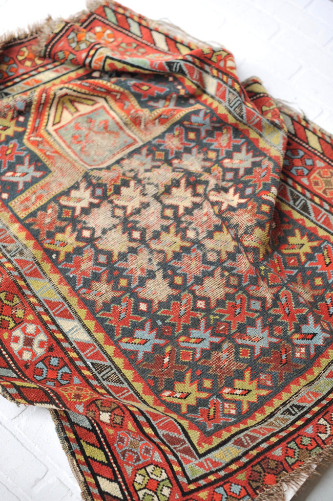 3 x 3.10 | Rumi | Antique worn tribal Prayer rug