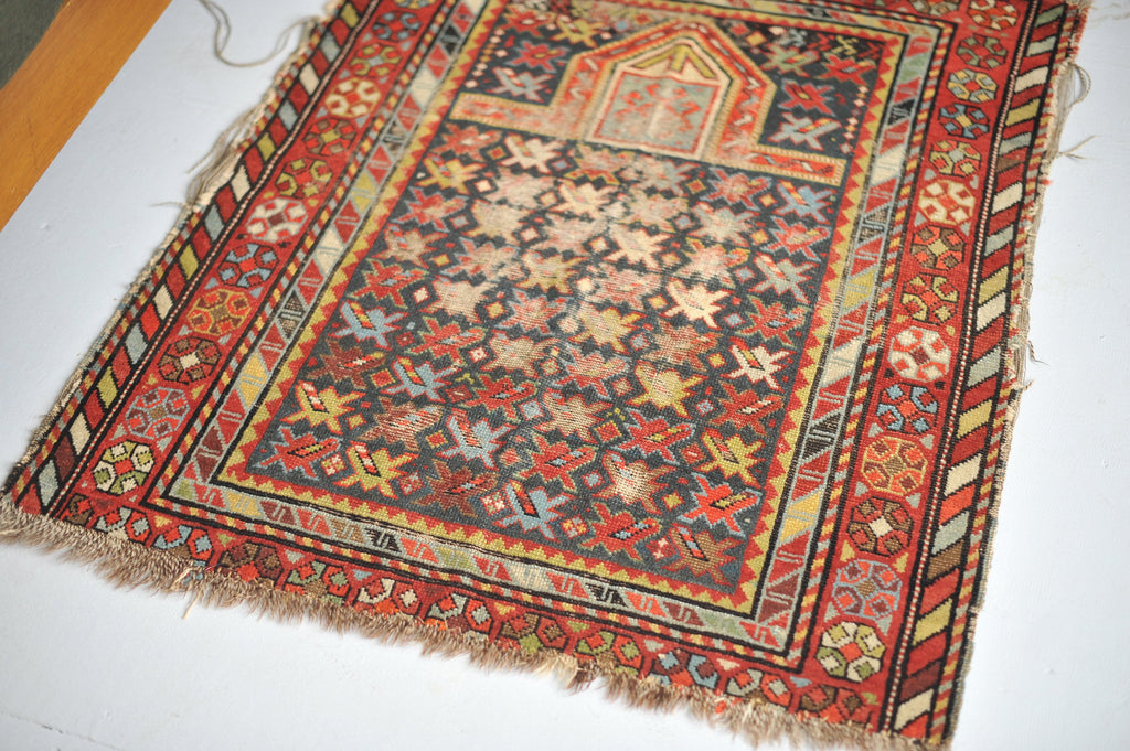 3 x 3.10 | Rumi | Antique worn tribal Prayer rug