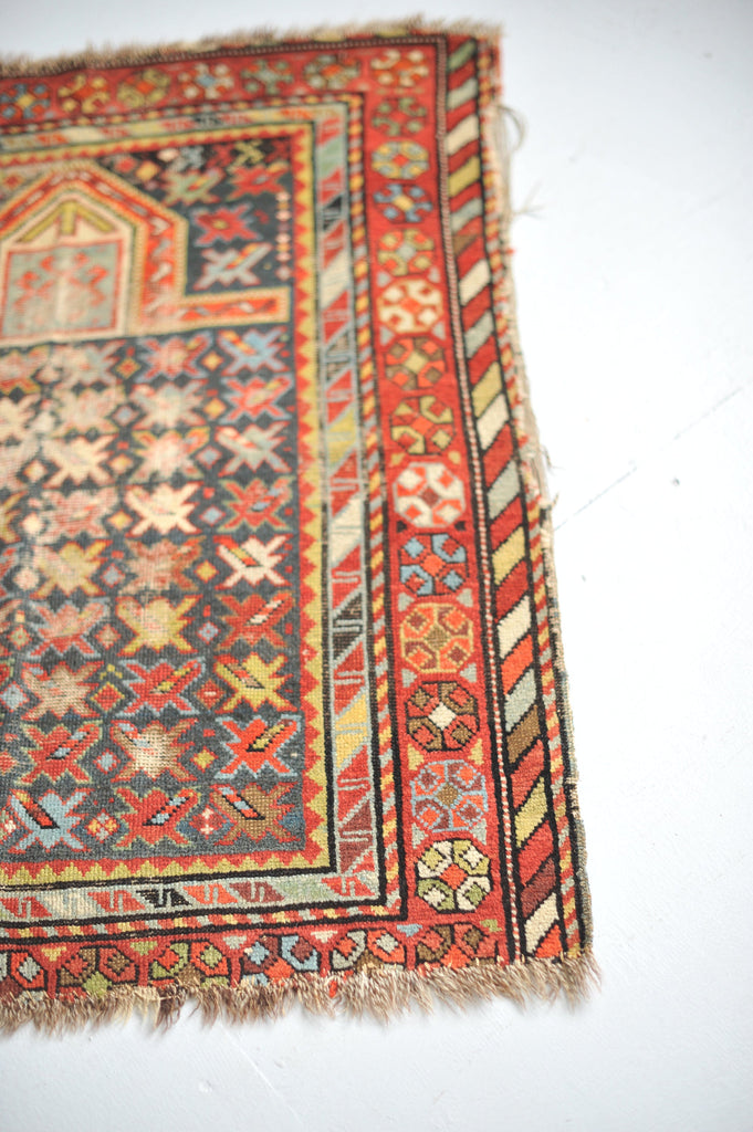 3 x 3.10 | Rumi | Antique worn tribal Prayer rug