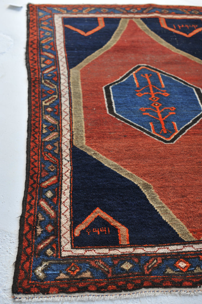 4.4 x 6.6 | Dated Minimal Vintage Tribal Beauty | Lovely Piece
