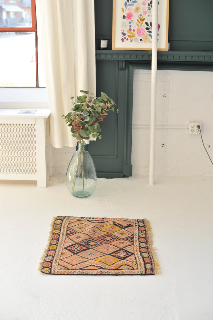 Adorable Raised Kilim - Carpet Vintage Rug | Geometric with beautiful Colors | 2.4 x 2.7
