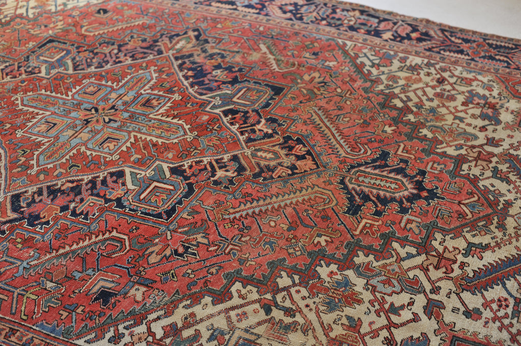 Large Heriz Antique Rug  | Powerful Medallion & Geometric Design | 9.4 x 13.4