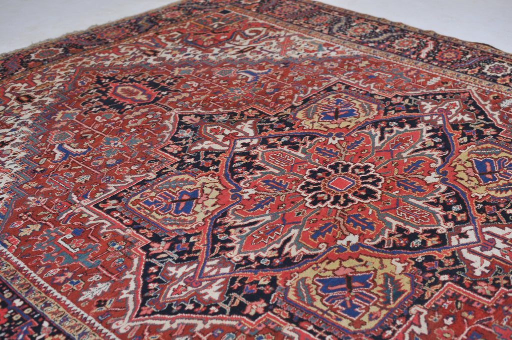 SOLD | LARGE DECORATIVE Vintage Rug | Mystical 4-Guard Dog Motif in this Beauty | 10 x 13 Heriz