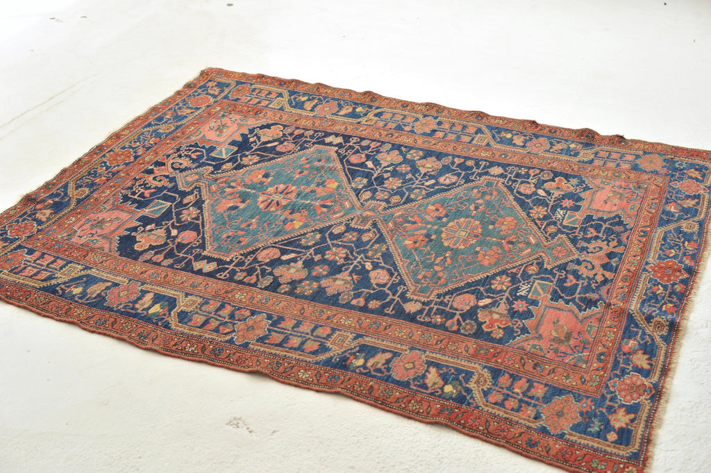 SOLD | FANTASTIC Antique Rug | Flowing Vines Dancing Around A Duel Medallion | 4.9 x 5.9