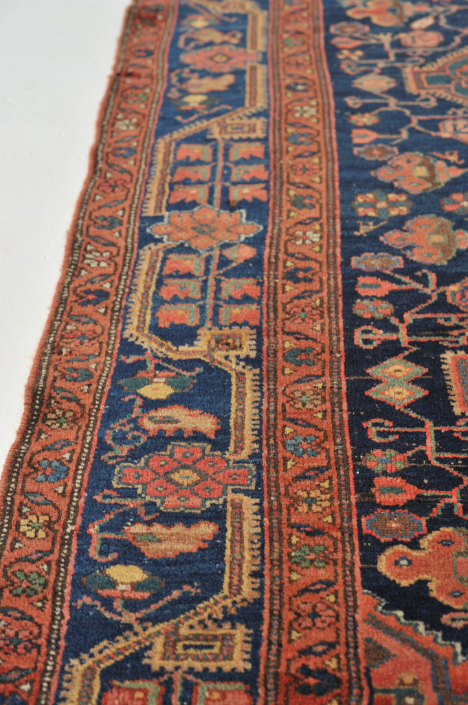 SOLD | FANTASTIC Antique Rug | Flowing Vines Dancing Around A Duel Medallion | 4.9 x 5.9