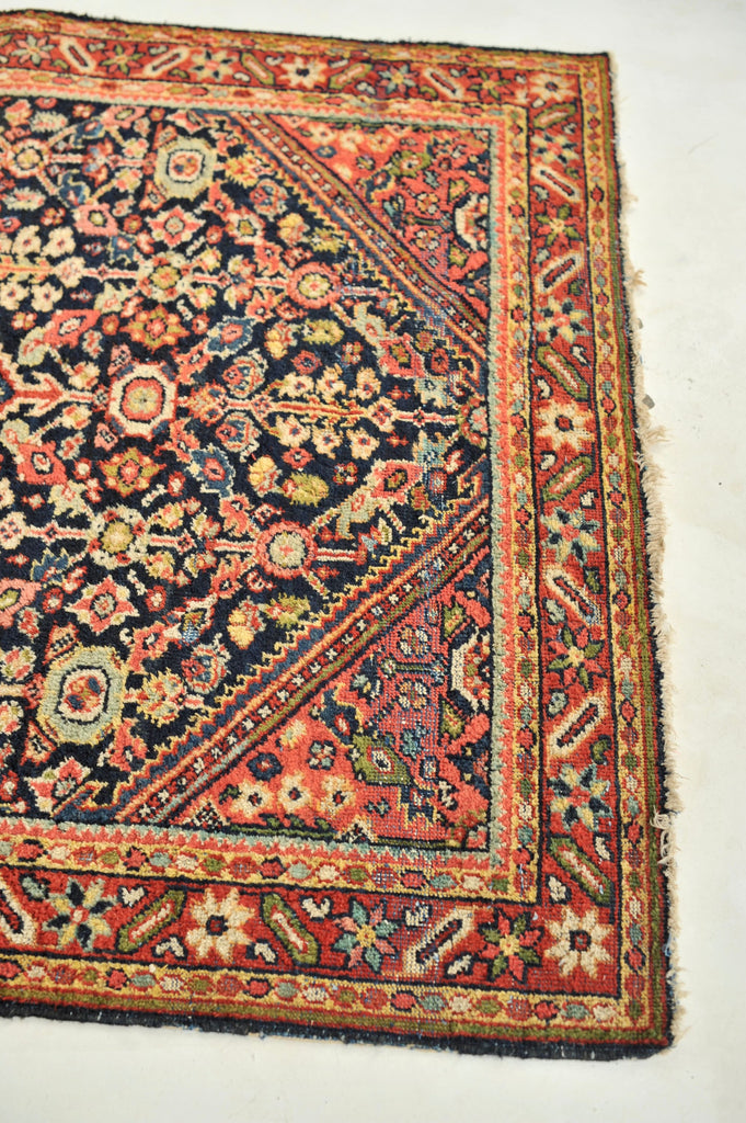 Unique Two-Toned Greens Antique Rug | Navy Lattice Design with Green Medallion | 4.9 x 6.5