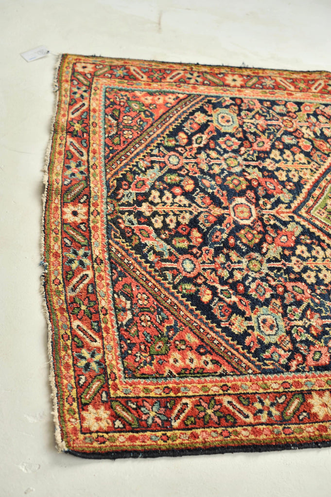Unique Two-Toned Greens Antique Rug | Navy Lattice Design with Green Medallion | 4.9 x 6.5